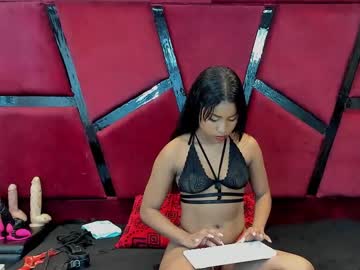 Carolinaferrari Chaturbate stream image from January 01, 2025