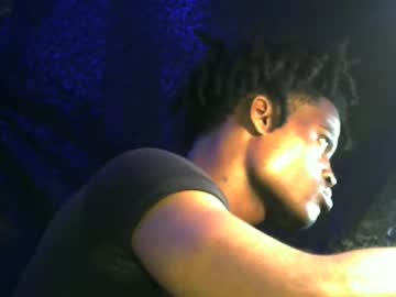 Elniga21 Chaturbate stream image from January 01, 2025