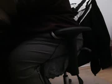 Fat_Bubble Chaturbate stream image from January 01, 2025