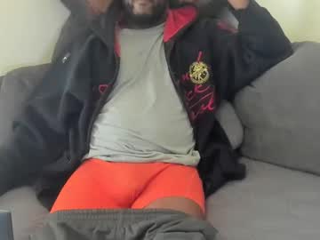 Thenikenaga Chaturbate stream image from January 01, 2025