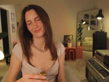 G_Ia Chaturbate stream image from January 01, 2025