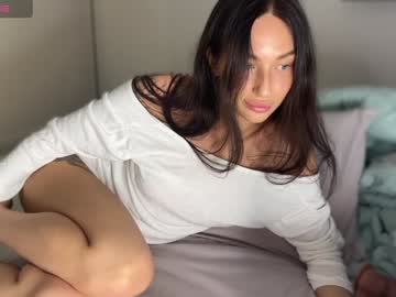 Agata_Cristy Chaturbate stream image from January 01, 2025