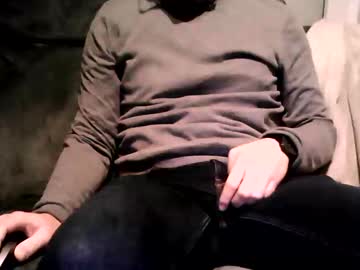 Kristoffer220 Chaturbate stream image from January 01, 2025