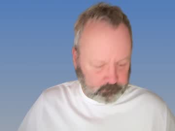 Xarkevis Chaturbate stream image from January 01, 2025