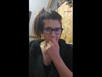 Linalou4thanks Chaturbate stream image from January 01, 2025