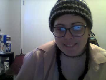 Charleighblaze Chaturbate stream image from January 01, 2025