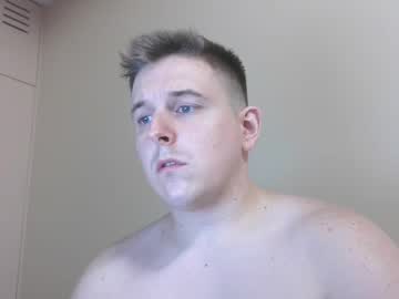 Yummypine Chaturbate stream image from January 01, 2025