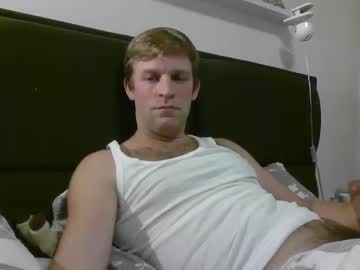 Attom88 Chaturbate stream image from January 01, 2025