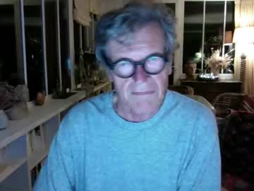 Macmiche Chaturbate stream image from January 01, 2025
