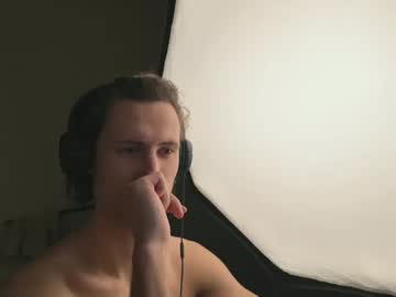 Mik_Key Chaturbate stream image from January 02, 2025