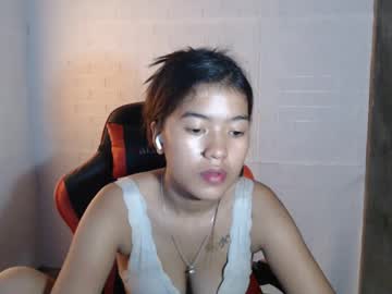 Yourasian_Belle Chaturbate stream image from January 02, 2025