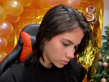 Ashleytravis_ Chaturbate stream image from January 02, 2025
