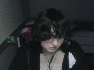Lilimsdeathkiss Chaturbate stream image from January 02, 2025