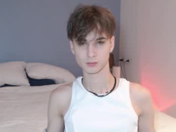 Lucacharm Chaturbate stream image from January 02, 2025