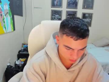 Yker18 Chaturbate stream image from January 02, 2025