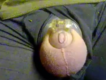 Lucky_Cuck Chaturbate stream image from January 02, 2025