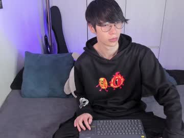 Andy_Twiink Chaturbate stream image from January 02, 2025