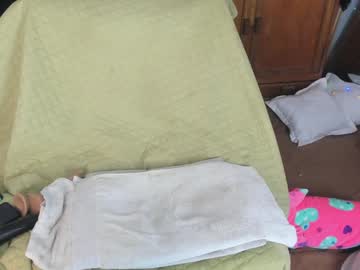 Estrellah__ Chaturbate stream image from January 02, 2025