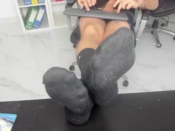 Johnnydough82 Chaturbate stream image from January 02, 2025