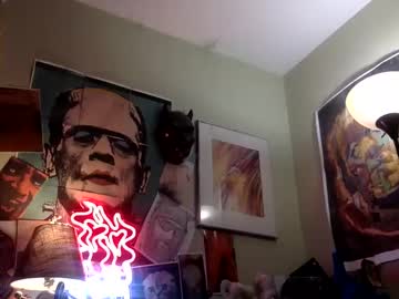Pergatoryhollarboys Chaturbate stream image from January 02, 2025