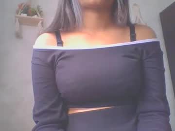 Mayra_Q Chaturbate stream image from January 02, 2025