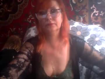 Carriexnutty Chaturbate stream image from January 02, 2025