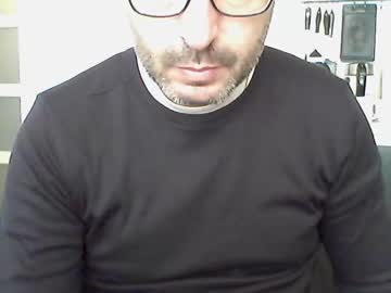Sexualman1900 Chaturbate stream image from January 02, 2025