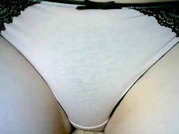 Whiteapsara Chaturbate stream image from January 02, 2025
