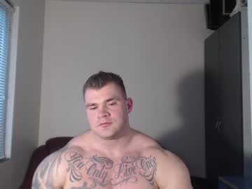 Jackyhuge Chaturbate stream image from January 02, 2025