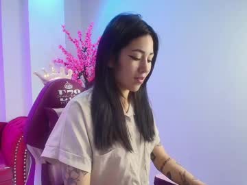 Leia_Queens Chaturbate stream image from January 02, 2025