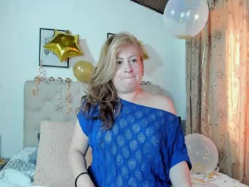 Monicapink_ Chaturbate stream image from January 02, 2025