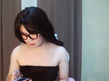 Prettymaxie Chaturbate stream image from January 02, 2025
