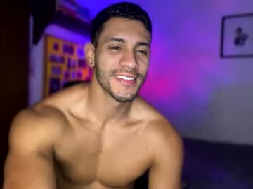 Larry_Jones Chaturbate stream image from January 02, 2025
