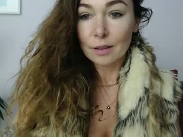 Delilah_Sweet Chaturbate stream image from January 02, 2025