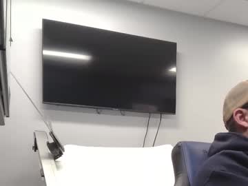 Hotbod145745 Chaturbate stream image from January 02, 2025