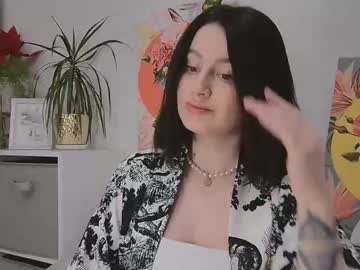 Lucyrosy Chaturbate stream image from January 02, 2025