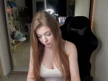 Mila_Lll Chaturbate stream image from January 02, 2025