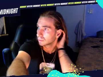 Mysticmidnight Chaturbate stream image from January 02, 2025