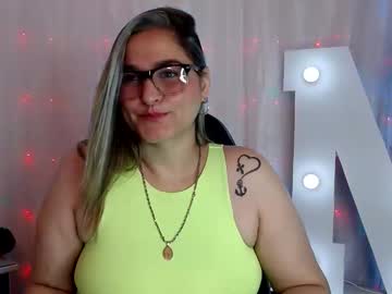 Natalie_Collins12 Chaturbate stream image from January 02, 2025