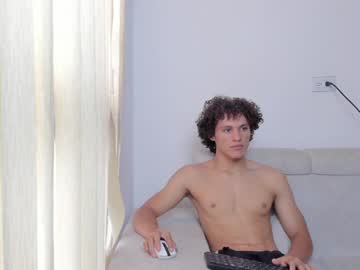 Laureent__ Chaturbate stream image from January 02, 2025