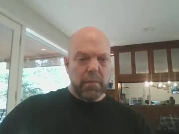 Bulldog302w Chaturbate stream image from January 02, 2025
