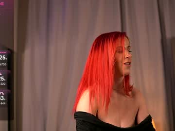 Kyracase Chaturbate stream image from January 02, 2025