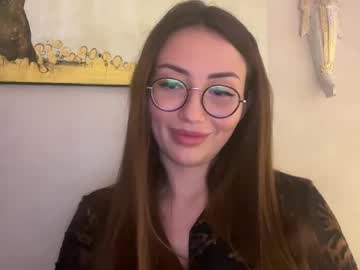 Bella_Foxxi Chaturbate stream image from January 02, 2025