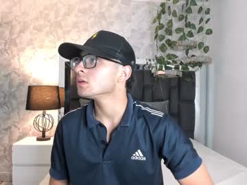 Fenixmath Chaturbate stream image from January 02, 2025