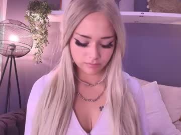 Delphiine Chaturbate stream image from January 02, 2025