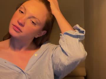 Skyrosie Chaturbate stream image from January 02, 2025