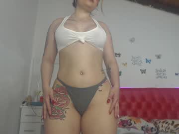 Wondercouplexxx Chaturbate stream image from January 02, 2025