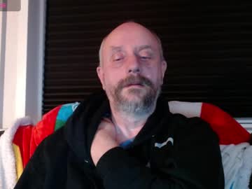 Hardmrlazy Chaturbate stream image from January 02, 2025