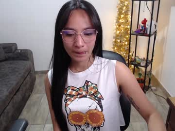 Pia_Horny Chaturbate stream image from January 02, 2025