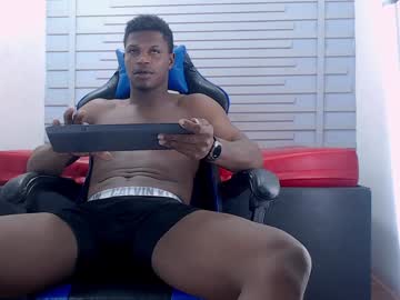 Vicent_Bronk Chaturbate stream image from January 02, 2025